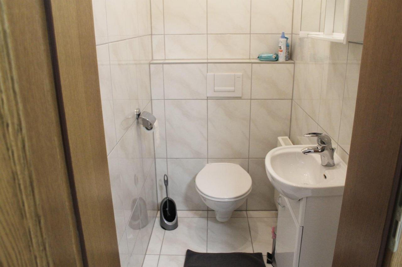 Spacious Apartment In Industrial Area Людвігсбург Екстер'єр фото