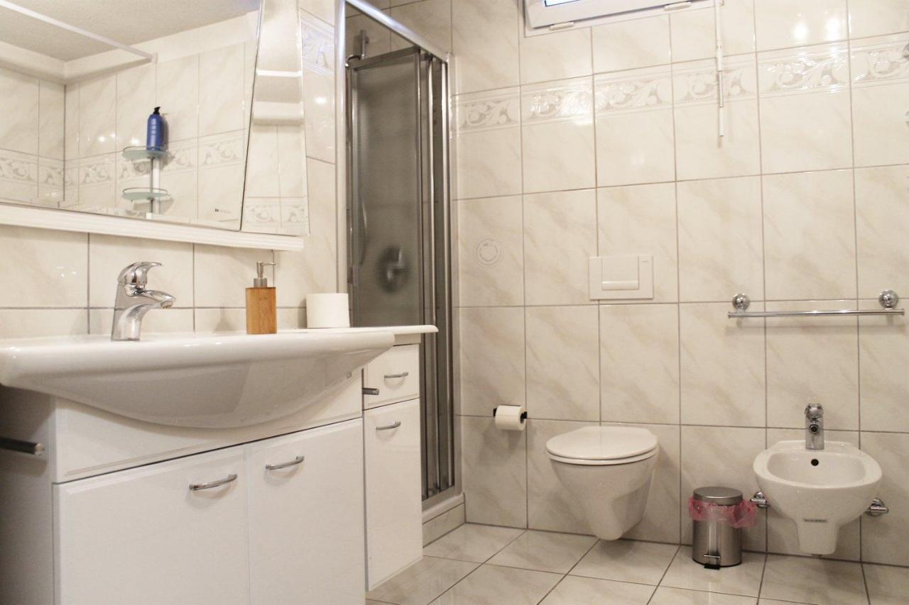 Spacious Apartment In Industrial Area Людвігсбург Екстер'єр фото